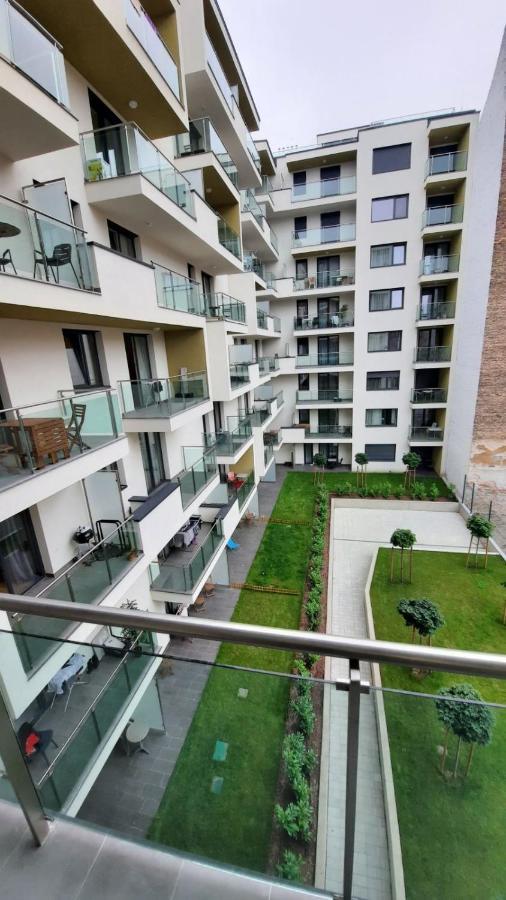 Bpr Space Grey Home With Balcony Βουδαπέστη Εξωτερικό φωτογραφία